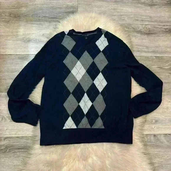 Mens Banana Republic Navy Blue Gray Argyle 100% Merino Wool Sweater Medium - Picture 1 of 8